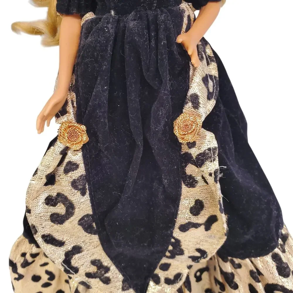 Barbie Queen Blonde Hair Blue Eyes Black and Gold Dress